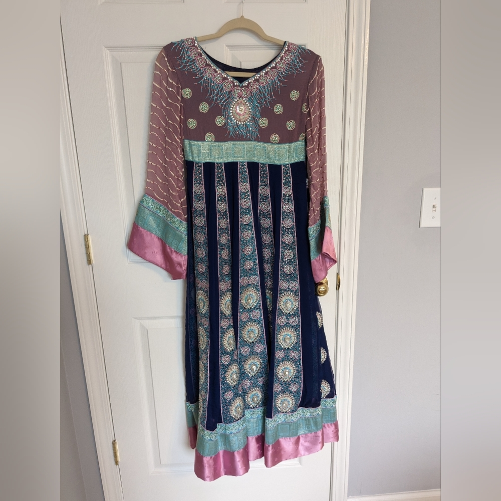 Pakistani outfit